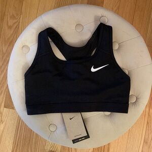 NWT Nike Racerback Sports Bra
